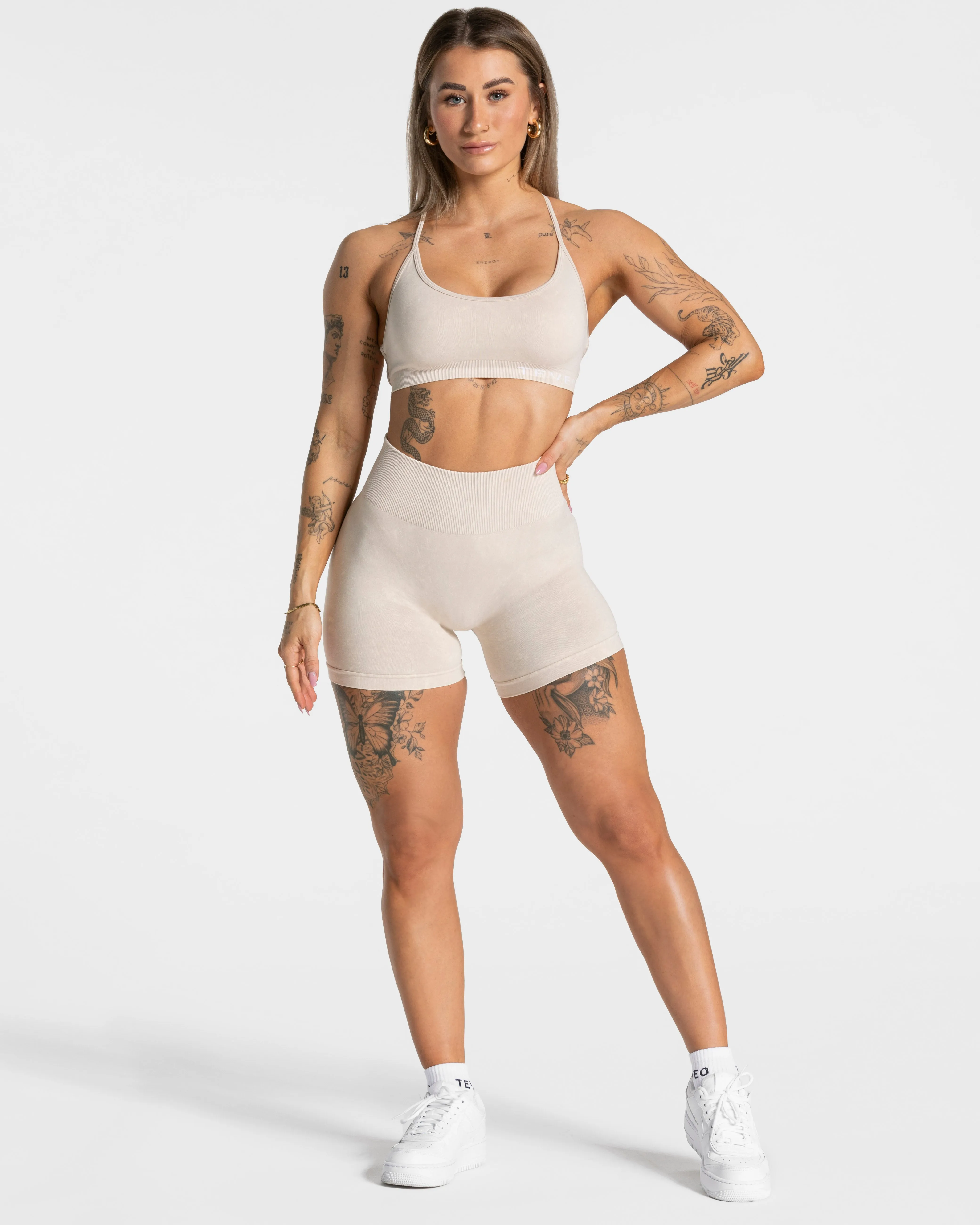 Acid Covert Scrunch Short "Sand"