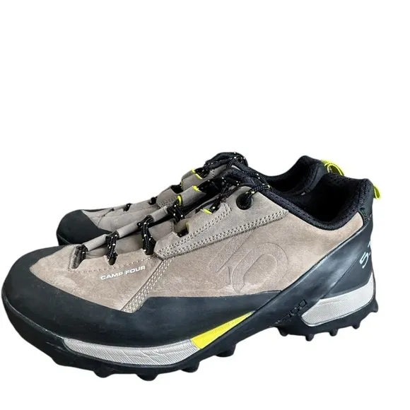 Adidas FIVE TEN - MENS CAMP FOUR TRAILRUNNING SHOES size 9