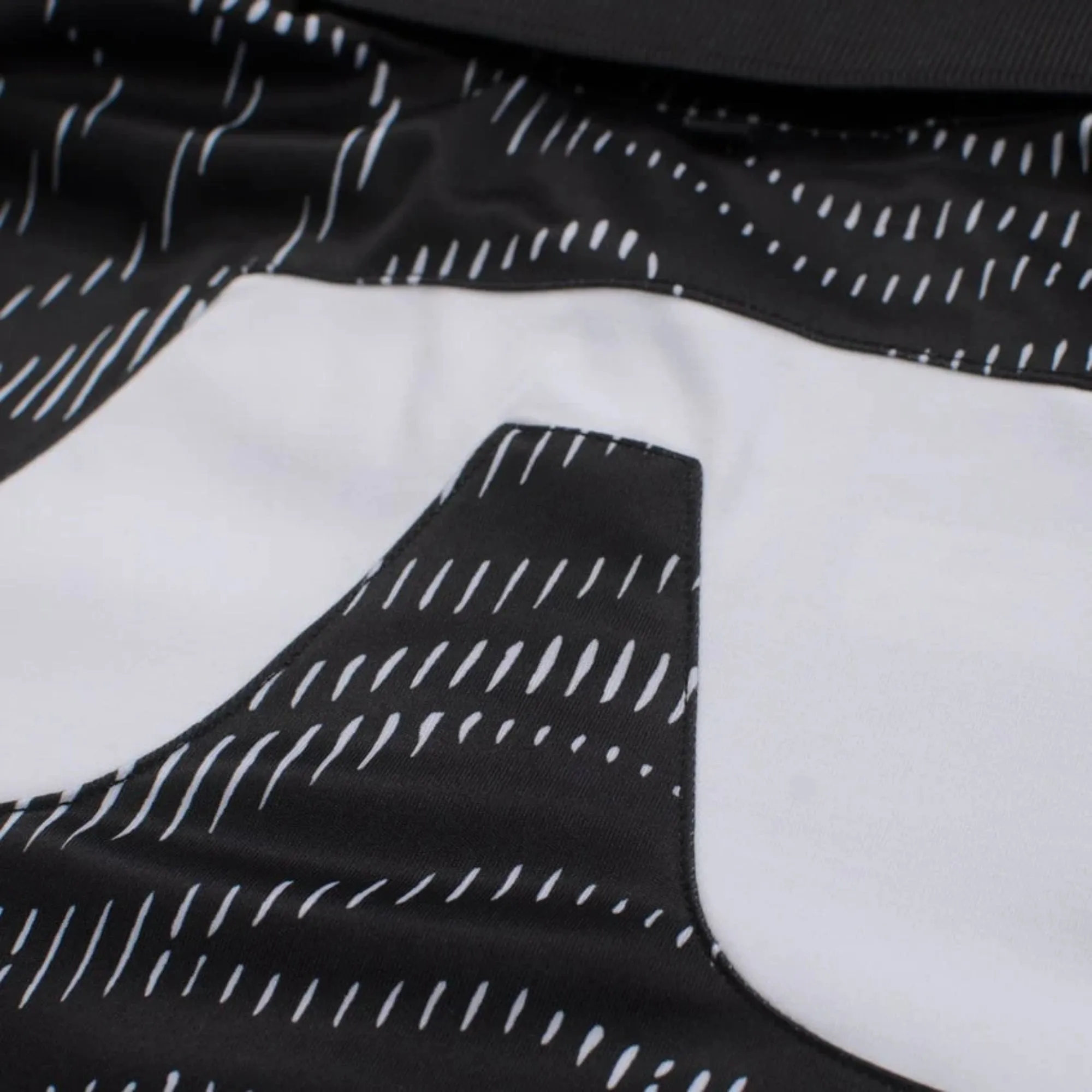 J.Lindeberg Men's Regular Fit KV Print - BLACK SPIRAL CAMO