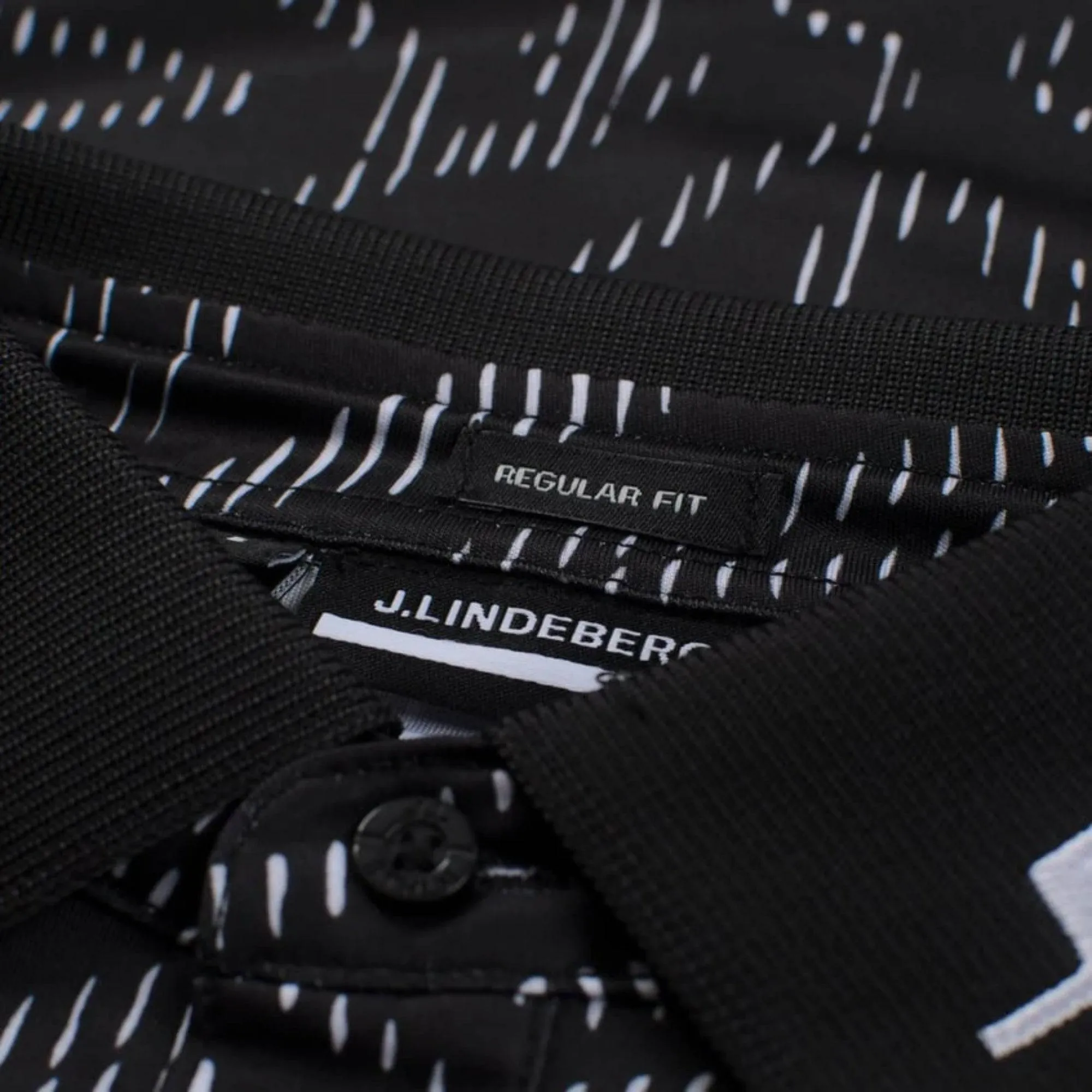 J.Lindeberg Men's Regular Fit KV Print - BLACK SPIRAL CAMO