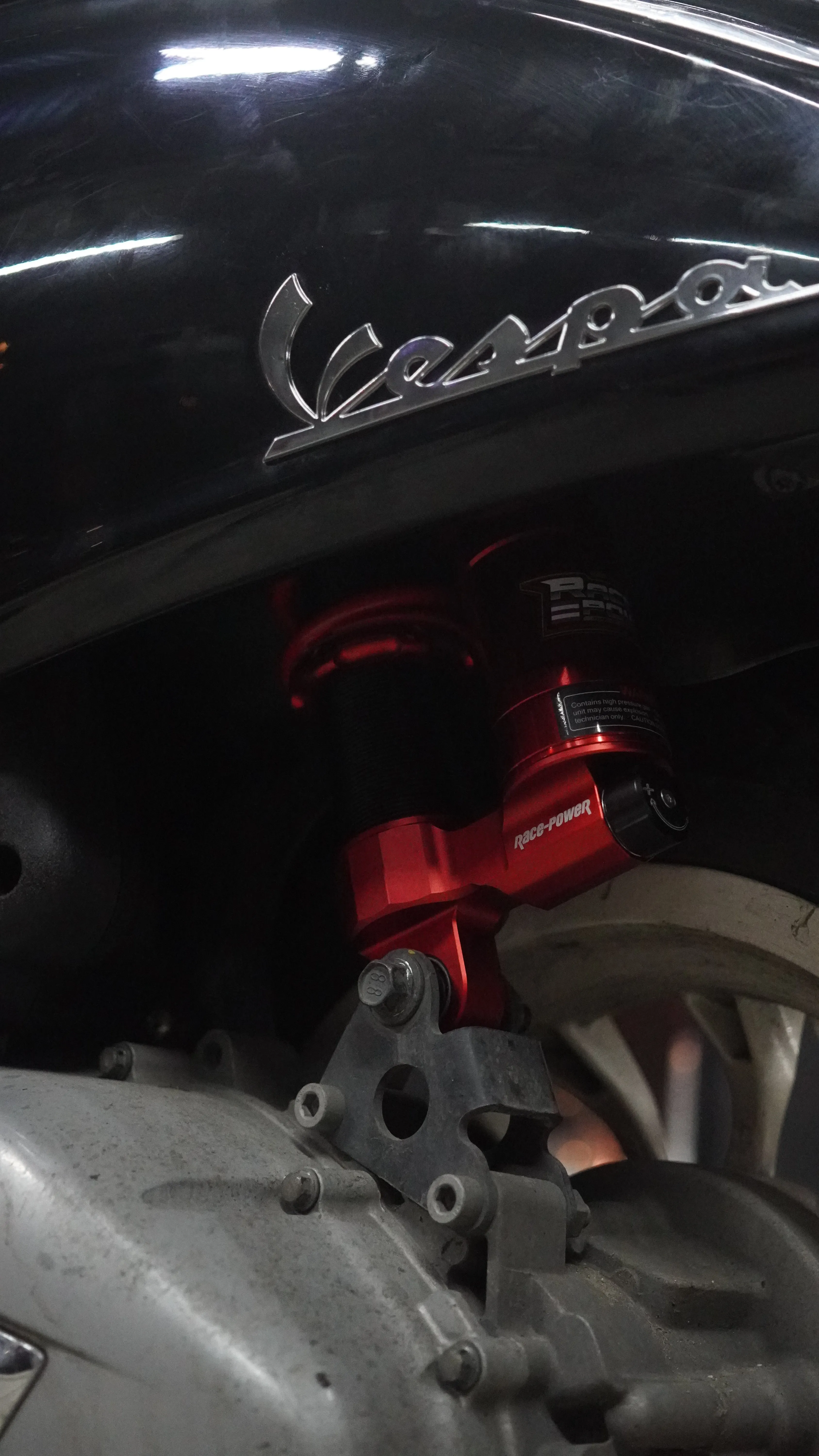 RACE POWER SHOCK 265MM & 365MM VESPA (RED)