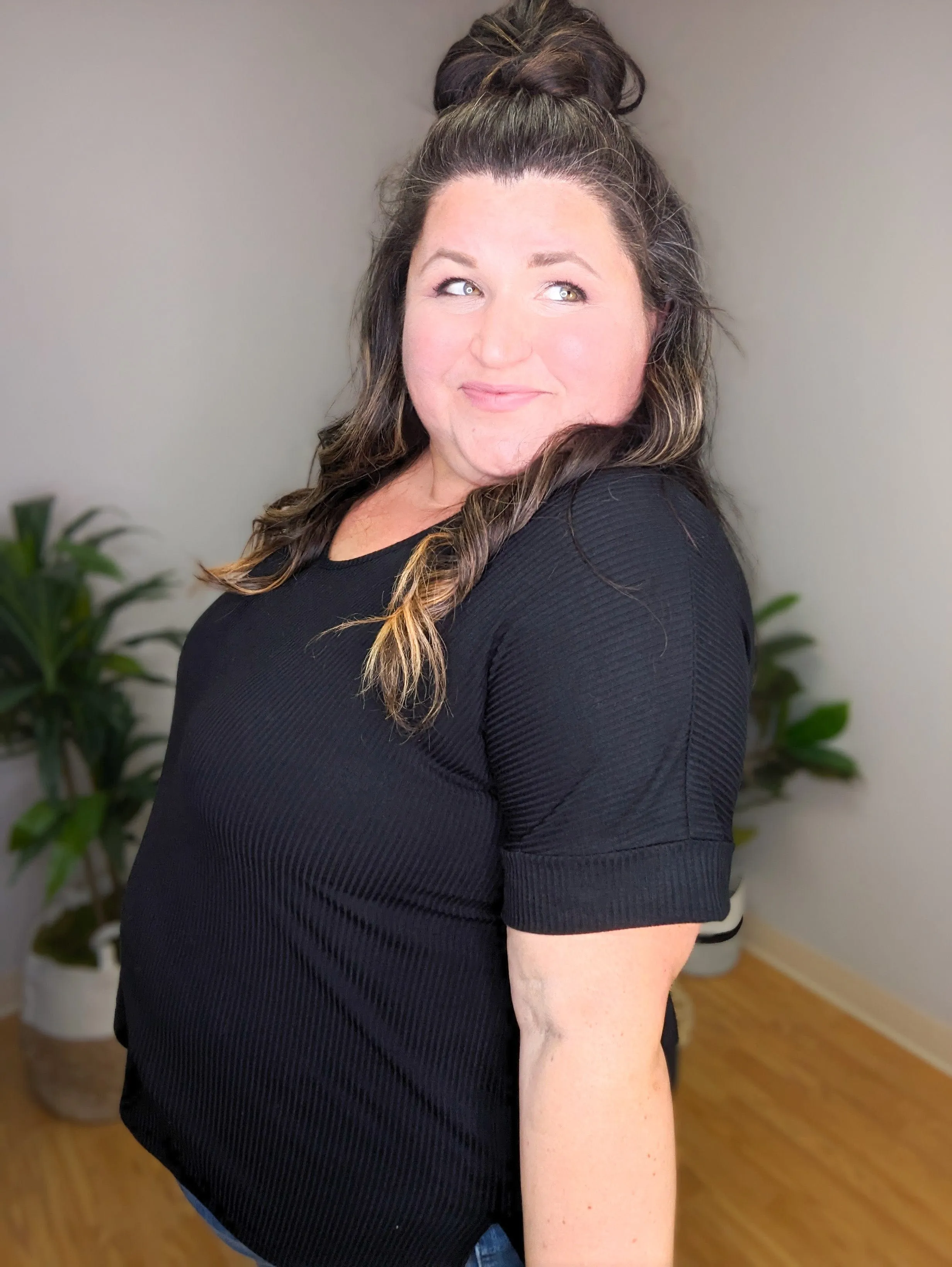 Rory Ribbed High Low Dolman Tee in Black