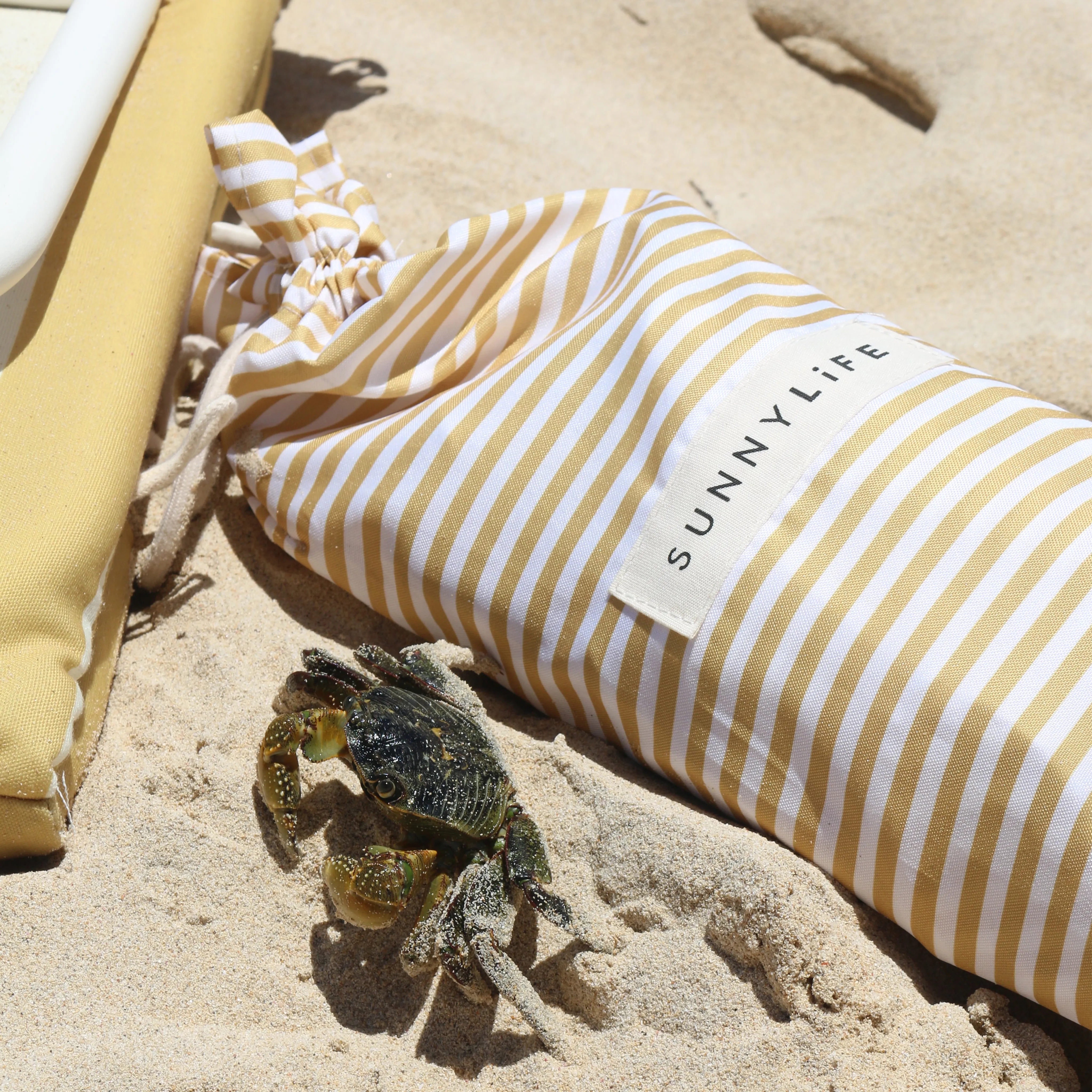 SUNNYLIFE BEACH UMBRELLA - MANGO BAY GOLDEN MUSTARD